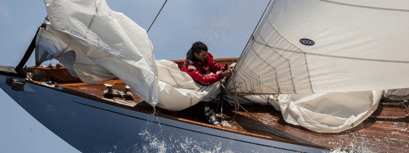 How to choose the correct headsail for your sailboat